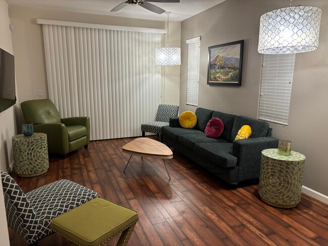 Photo - 520 Calle Vibrante