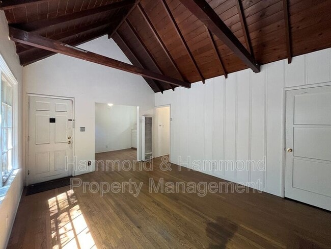 Photo - 11044 Otsego St