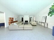 Photo - 1801 Roscomare Rd