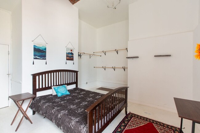 Photo - 215 W 7th St Unit 1301
