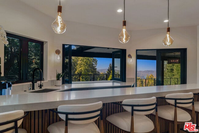 Photo - 654 Cumberland Dr