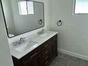 Photo - 366 E Hillsdale St