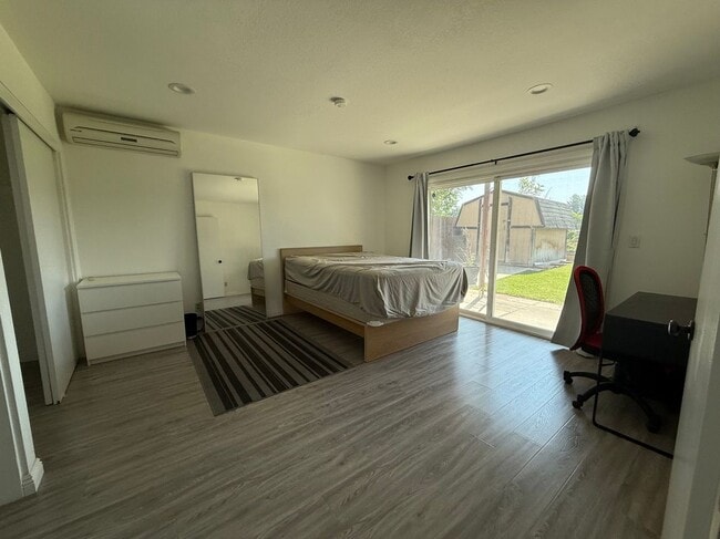 Building Photo - 1010 Twin Canyon Ln