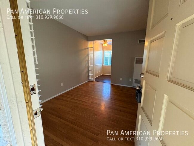 Building Photo - 335 S Los Robles Ave Unit F