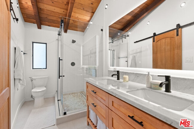 Photo - 621 California Ave