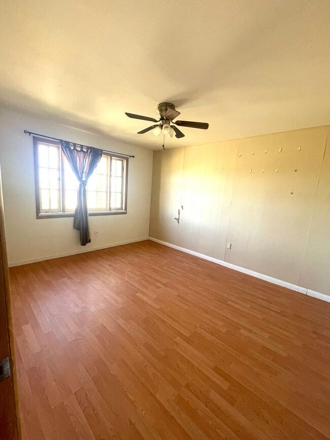 Photo - 3 Bedroom 2 Bathroom Home Near Town