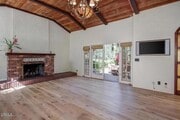 Photo - 1064 Linda Vista Ave