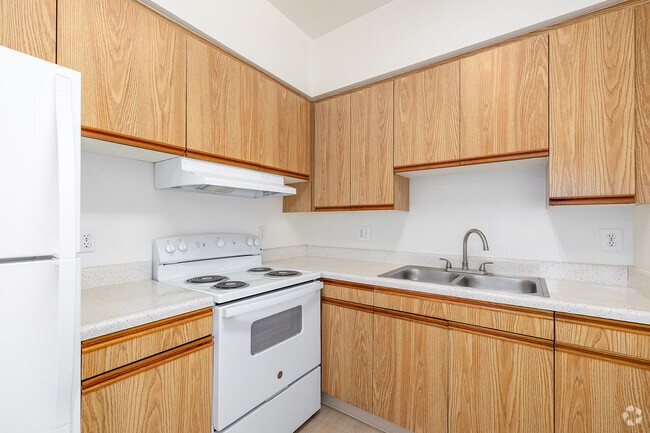 Studio - 370SF - Kitchen - Villa Metropolitano