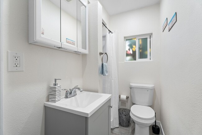 Photo - 7822 Sycamore Drive