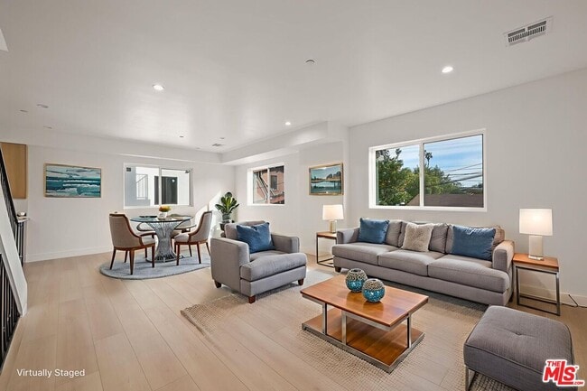 Photo - 913 N Hobart Blvd Unit 3/4