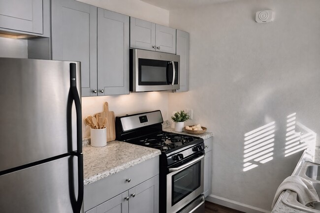 Photo - 36947 Melrose Dr Unit 1