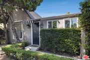 Photo - 437 Norwich Dr