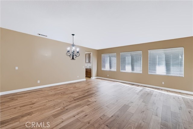 Photo - 1833 English Oak Way