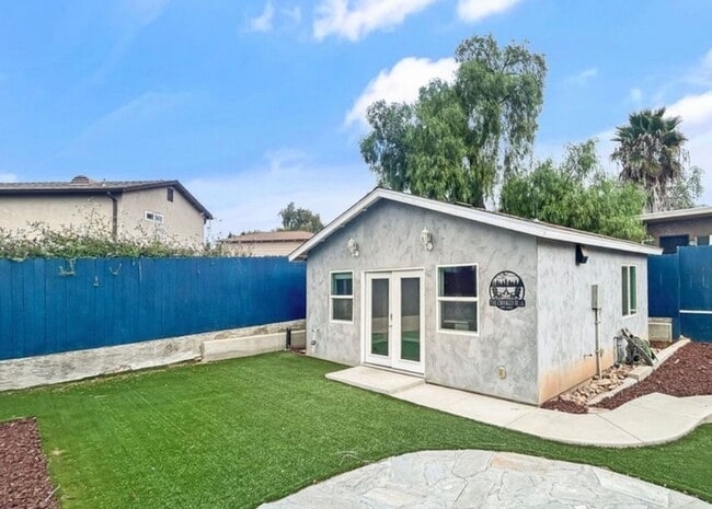 Building Photo - 1 Bedroom 1 Bath Studio For Rent in City H...