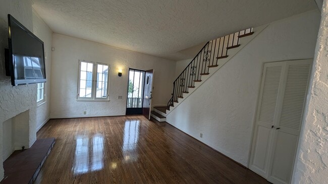 Photo - 81 N Catalina Ave