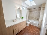 Photo - 728 Glenoaks Blvd