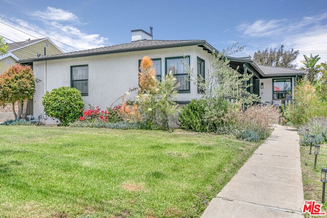 Photo - 6051 W 86th Pl Condo