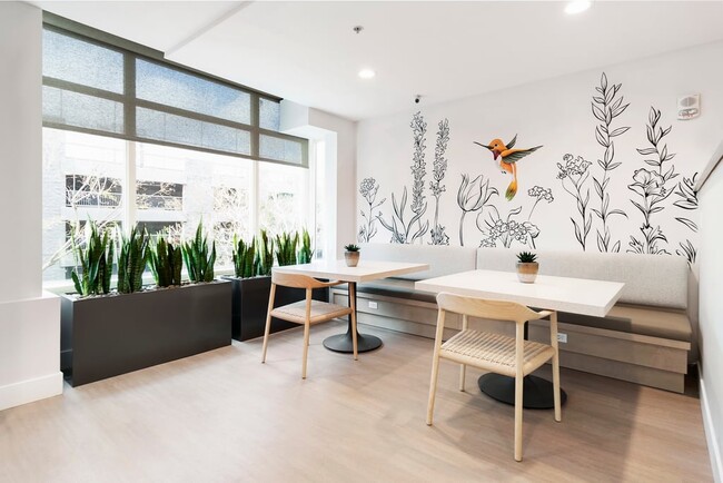 Photo - Vantage Pointe