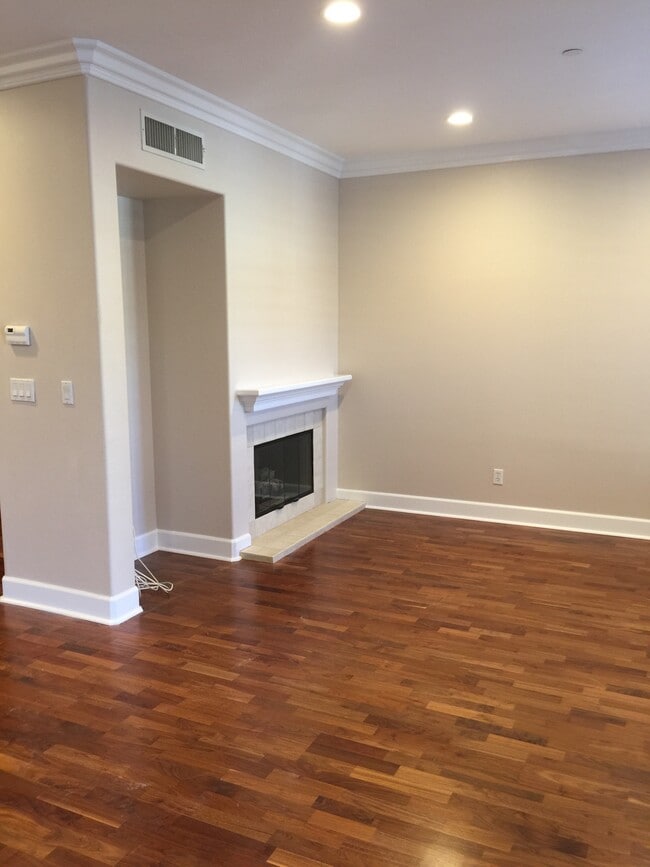 Photo - 1317 Corte Alemano