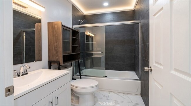 Photo - 8216 Encino Ave