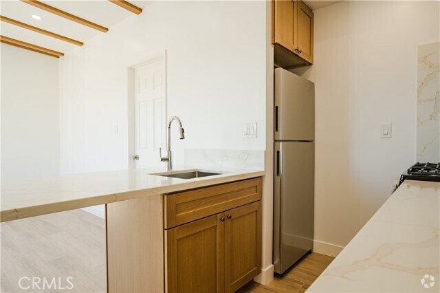 Building Photo - 2010 Junipero Ave Rental