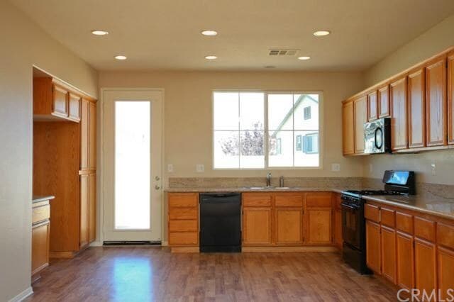 Photo - 36742 37th St E