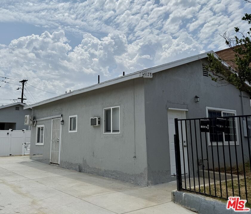 Photo - 3128 1st St House