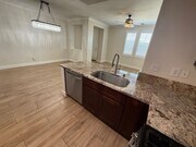 Photo - 3 Bedroom Townhome for Rent in Valencia!
