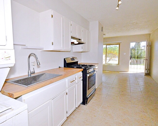 Photo - Cozy Indio 2 Bedroom Unit A