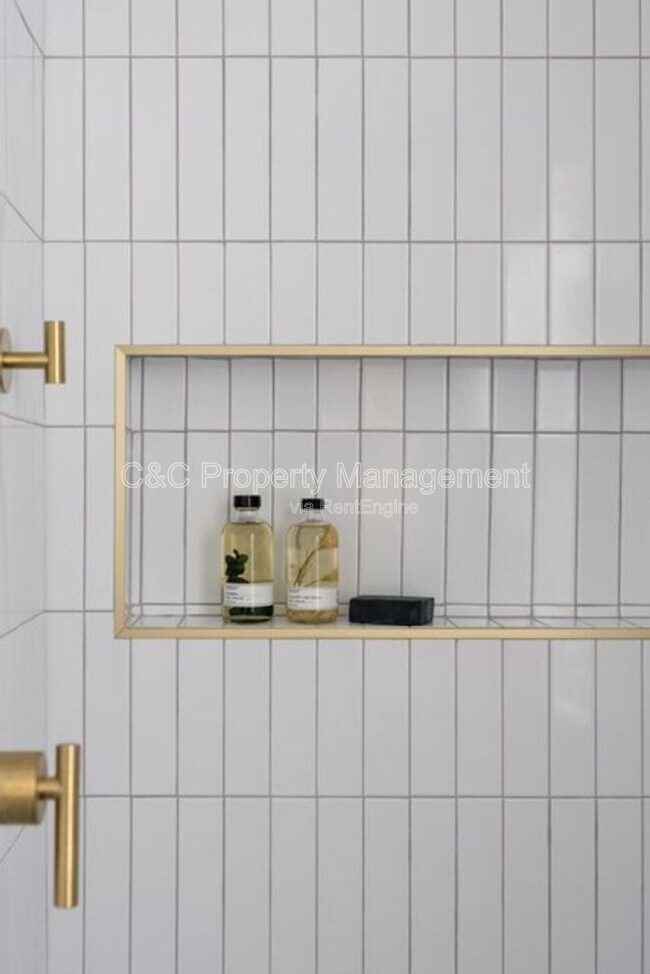 Photo - 5234 Chariton Ave