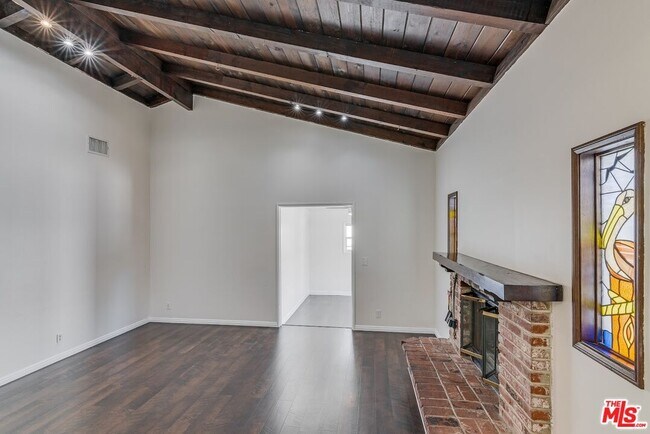 Photo - 4905 Coolidge Ave