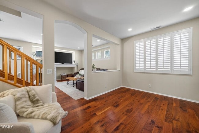 Photo - 3889 Angeline St