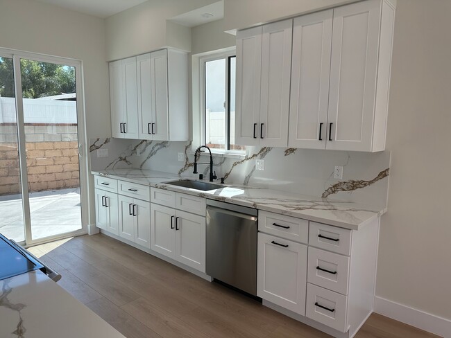 Photo - 13540 Hamlin St Townhome
