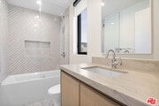 Photo - 426 Arnaz Dr