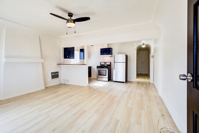 Photo - 3659 6th Ave Unit 3661 1/2 6th Ave