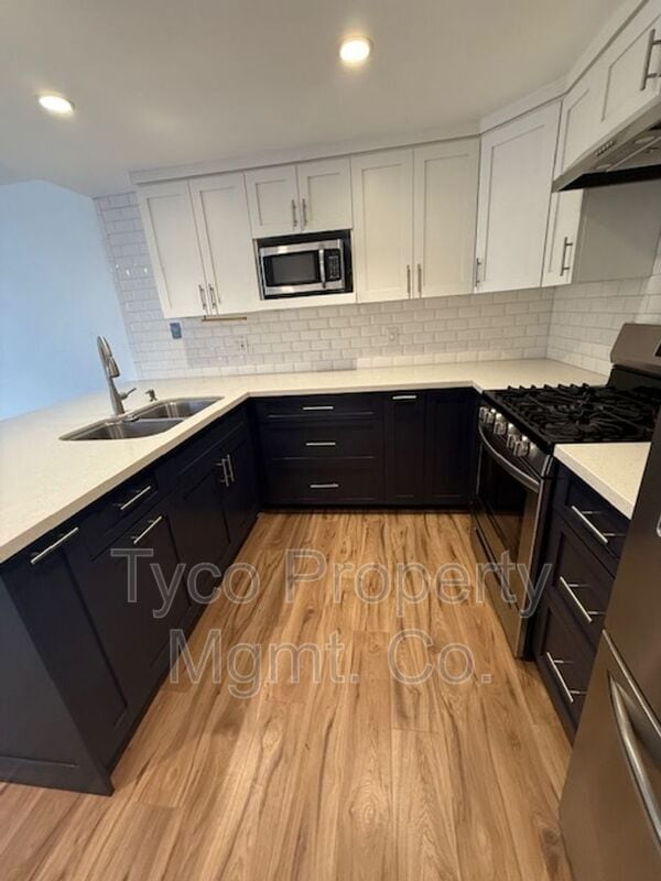 Building Photo - 1720 Melrose Ave