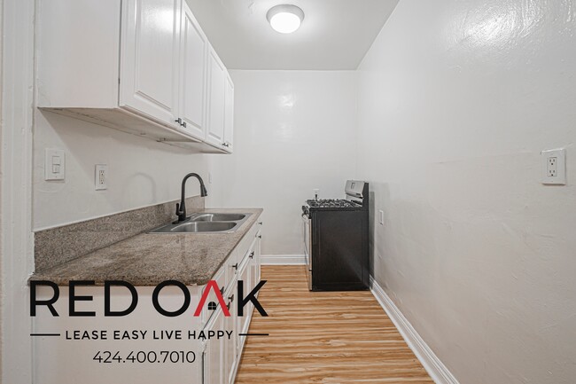 Photo - 1839 W 12th St Unit 105
