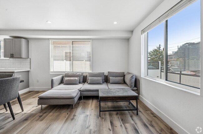 Photo - 1377 W 36th Pl