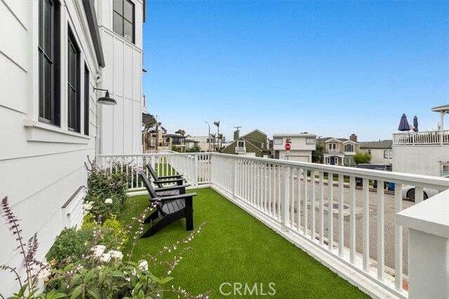 Photo - 2406 Silverstrand Ave