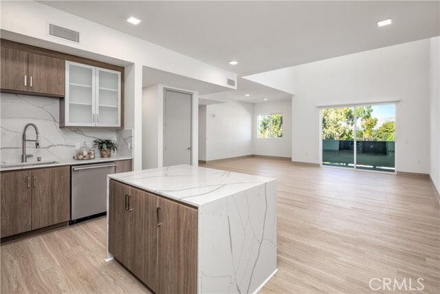 Photo - 6800 Variel Ave Unit 204