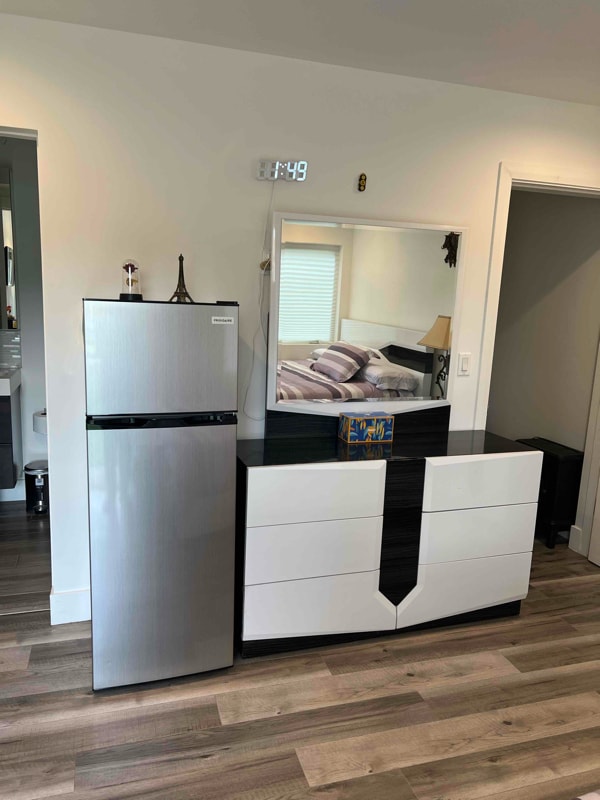 Photo - 8413 Woodley Ave