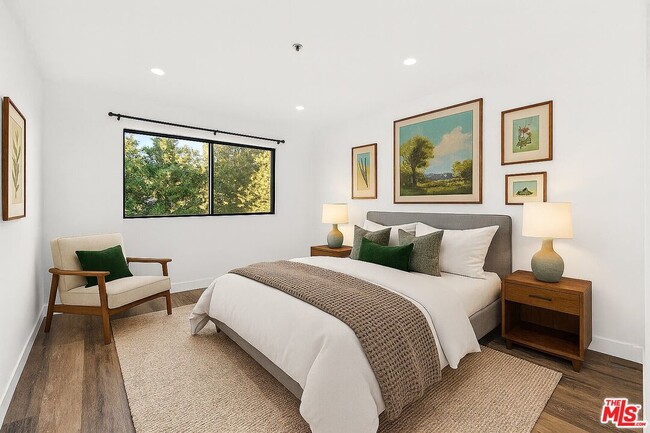 Photo - 501 Palisades Dr Unit 320