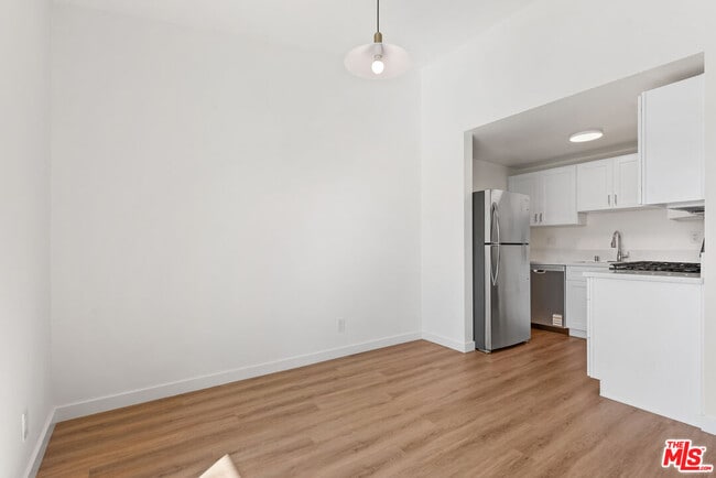 Photo - 836 Ashland Ave Unit 6