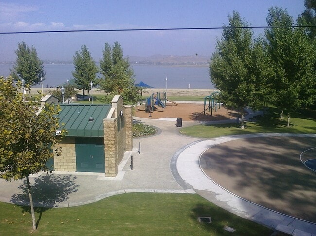 Photo - 32942 Perret Blvd Unit 1