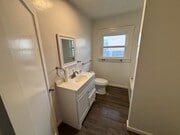 Photo - 520 E Cypress St