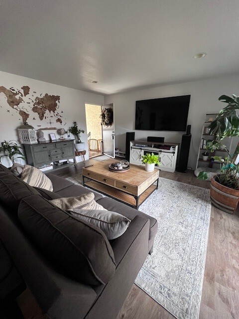 Photo - 1676 Maple Ave Unit 27