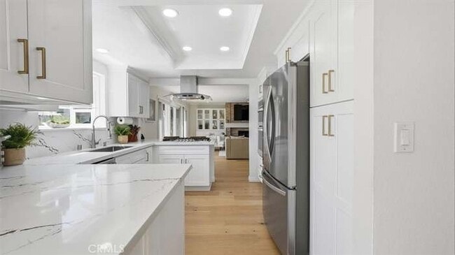 Photo - 25006 Bani Ave