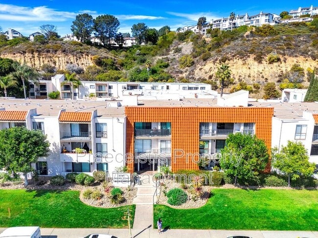 Photo - 6780 Friars Rd