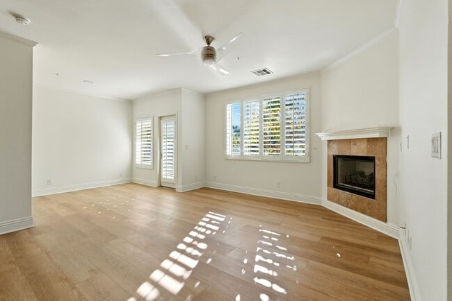 Photo - 22681 Oakgrove, 225 Unit 225