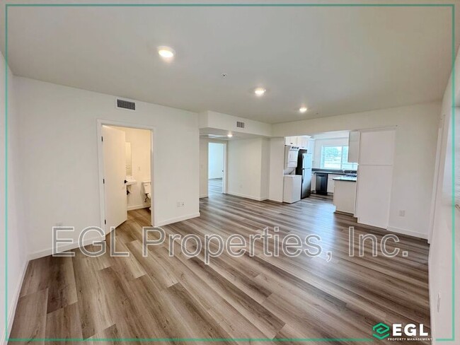 Photo - 10505 Hawthorne Blvd House